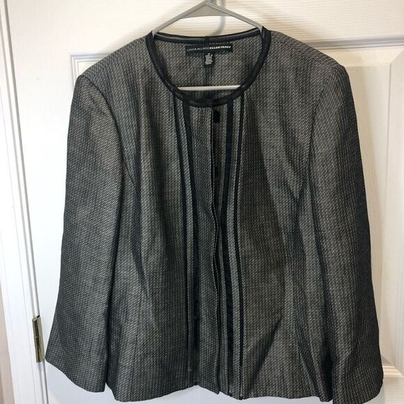 Ellen Tracy Linda Allard black gray silver button front blazer and skirt suit - Picture 3 of 16